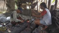 Foto: Ratusan Tahun Kampung Ini Buat Golok Jawara Banten