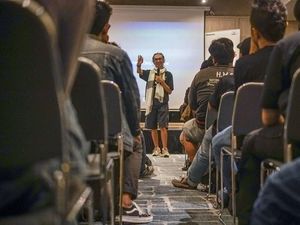 Sinematografer Kondang Keliling Tanah Pasundan Siap Bagi Ilmu Sinematografer Kondang Keliling Tanah Pasundan Siap Bagi Ilmu