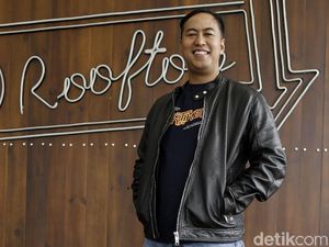 Partikelir Wujudkan Impian Pandji Pragiwaksono Jadi Sutradara