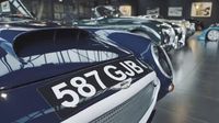 Kerennya Diler Mobil Klasik di Inggris