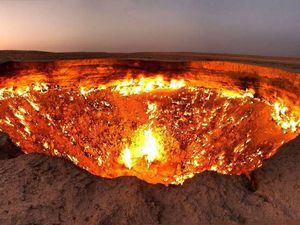 Hiii... Inilah Penampakan Gerbang Neraka