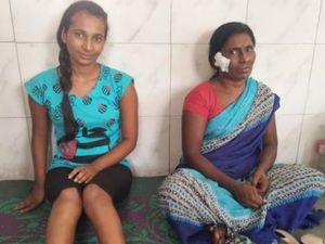 Aksi Nekat Wanita India Lawan Harimau Pakai Tongkat