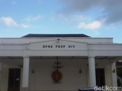 Pegawai Setwan DIY Dilarang Jajan di Angkringan, Kenapa?