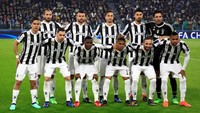 Juventus masih mengandalkan Gonzalo Higuain di lini depan. Higuain disokong oleh Paulo Dybala dan Douglas Costa. Foto: Tony Gentile/Reuters