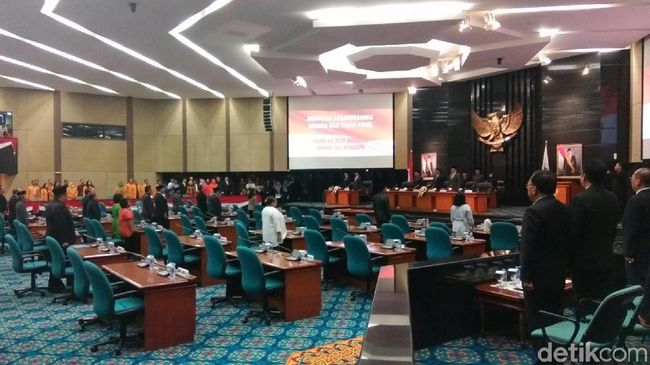 Berita DPRD DKI Sarankan Anies Tambah Anggaran Sewa Pengacara di Tahun 2020 Jumat 19 April 2024