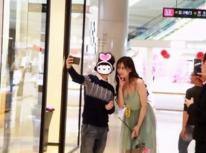 Mal Ini Sediakan Pacar Sewaan untuk Para Pria Jomblo yang Kesepian