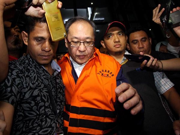 Foto: Orang Dekat Setya Novanto Ditahan KPK