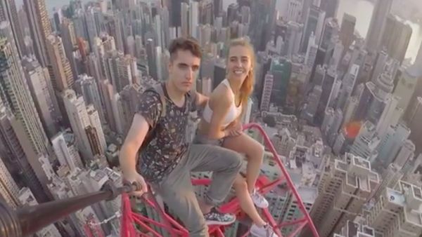 Pacaran Berani Mati, Kencan di Gedung-gedung Tertinggi