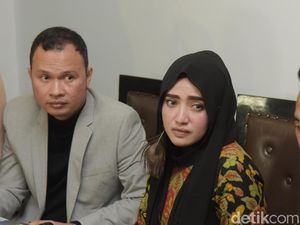 Dian Ngaku Sudah Dicerai, Yulia Mochamad Kukuh Tak Dinikahi Opick