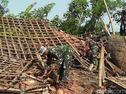 Angin Puting Beliung Terjang Rembang, 12 Rumah Rusak