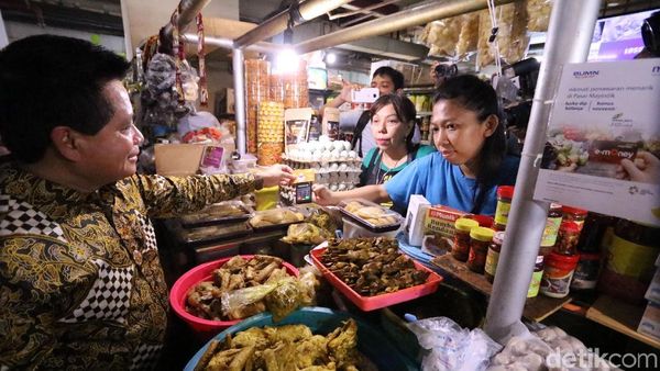 Belanja di Pasar Bisa dengan e-Money