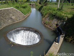 Sumur Misterius di Sungai Itu Ternyata Spillway Era Belanda