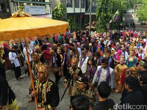 Forum Keraton Nusantara Minta Sukmawati Amalkan Pancasila Forum Keraton Nusantara Minta Sukmawati Amalkan Pancasila
