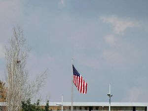 WN Amerika Ditangkap gegara Bawa Bom Molotov ke Kedubes AS di Israel WN Amerika Ditangkap gegara Bawa Bom Molotov ke Kedubes AS di Israel