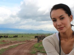 Me Time Seperti Ini Bikin Nadya Hutagalung Lebih Tenang