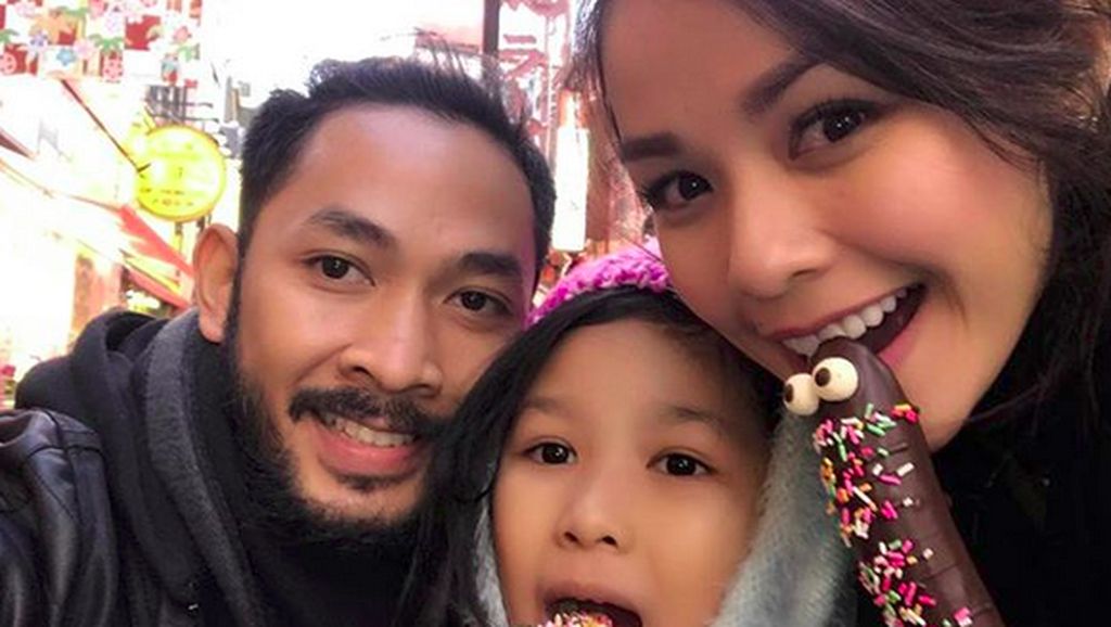 So Sweet! Begini Potret Harmonis Keluarga Uki NOAH So Sweet! Begini Potret Harmonis Keluarga Uki NOAH