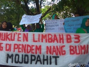 Terganggu Limbah Pabrik PRIA, Warga Mojokerto Wadul ke BLH