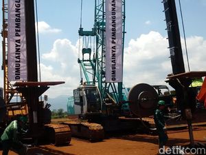 Jalan Exit Tol Gedebage Jadi Akses ke GBLA dan Masjid Terapung