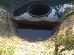 Sungai Mengering, Begini Rupa Spillway yang Dikira Sumur Misterius