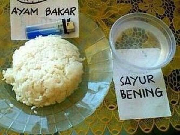 10 Meme Makanan Anak Kost yang Menyedihkan Tapi Bikin Ngakak