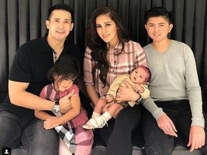 Olla Ramlan Berharap Anak Pertamanya Belum Pacaran Olla Ramlan Berharap Anak Pertamanya Belum Pacaran