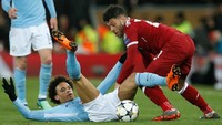 Di pertandingan sendiri, City akhirnya kalah dengan skor 0-3. Kekalahan ini membuat langkah City ke semifinal terasa berat sebab harus gantian menang besar di Etihad Stadium, Rabu (11/4) mendatang. (Foto: Andrew Yates/Reuters)