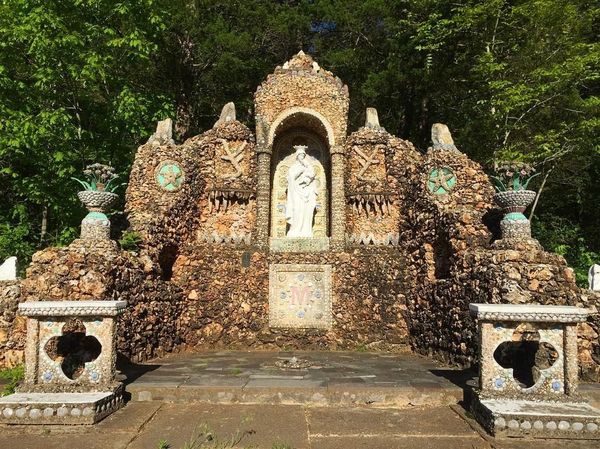 Foto: Gua Maria Ini Dibangun Selama 23 Tahun