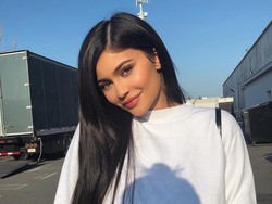 Ups! Kylie Jenner Telat 6 Jam Saat Ketemu Penggemar