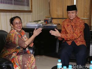 Sukmawati Soekarnoputri Sambangi Kantor MUI