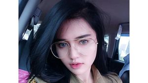 Pesona Oza Moza, PNS Cantik Asal Karawang yang Disebut Mirip Miyabi