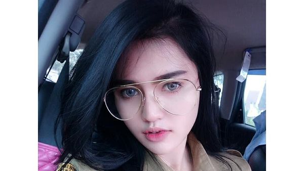 Pesona Oza Moza, PNS Cantik Asal Karawang yang Disebut Mirip Miyabi