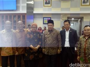 Fahri Hamzah Resmikan Pergantian Pimpinan Komisi IX F-Golkar
