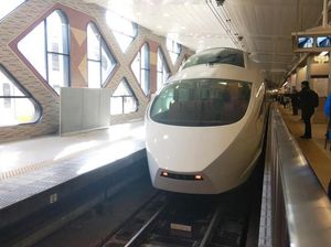 Harapan dan Memori Akan Perjalanan Bersama Romancecar Harapan dan Memori Akan Perjalanan Bersama Romancecar