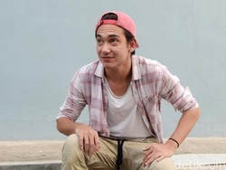 Adipati Dolken Sempat Merasa Datar saat Berakting untuk Layar Lebar
