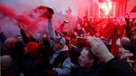 Teror Anfield untuk City: Botol Melayang, Flare Menyala