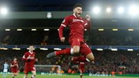 Foto: Alex Oxlade-Chamberlain yang Penuh Gaya