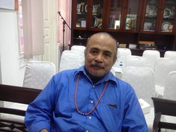 Idap Kanker Kolorektal, Umbu Harus Hidup dengan Kantong di Perut