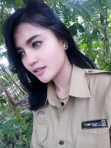 Disebut Netizen Mirip Miyabi, Ini Kata PNS Cantik Asal Karawang