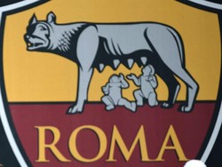 Ketika Serigala di Logo AS Roma Kena Sensor