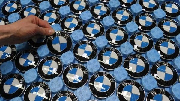 Tebak-tebakan Pesan Tersembunyi di Logo Perusahaan