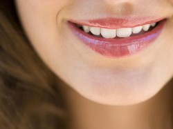 Dibanding Kopi, Teh Lebih Berisiko Bikin Noda Kuning di Gigi