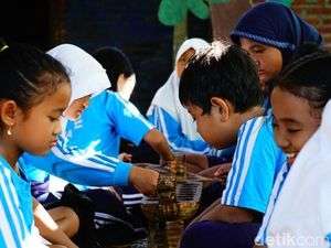 Mematahkan Stereotip Gender dengan Dolanan Anak Mematahkan Stereotip Gender dengan Dolanan Anak