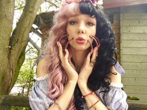 Seperti Ini Jadinya Wanita yang Nggak Pernah Potong Kuku Selama 4 Tahun