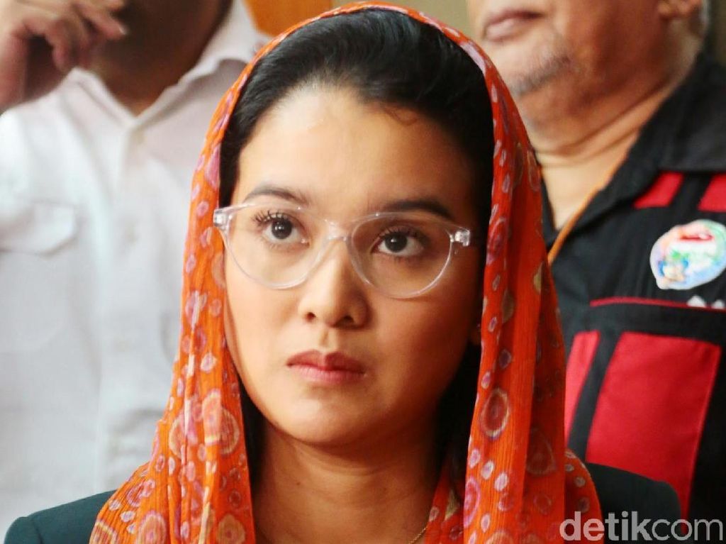 Marcella Zalianty Sebut UU Hak Cipta Belum Maksimal Berantas Pembajakan Marcella Zalianty Sebut UU Hak Cipta Belum Maksimal Berantas Pembajakan