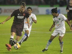 Persela Tundukkan PSM 3-2