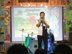 Gaya Ketum Parpol Zaman Now, Ngeband & Sorban Kekinian