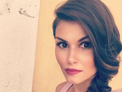 Lina. Kalau yang ini merupakan pasangan dari penyerang Atletico Kevin Gameiro. Mereka sudah dikaruniai beberapa anak. (Foto: Internet)