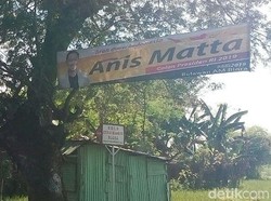 Ada Spanduk Anis Matta Capres 2019 di Blora