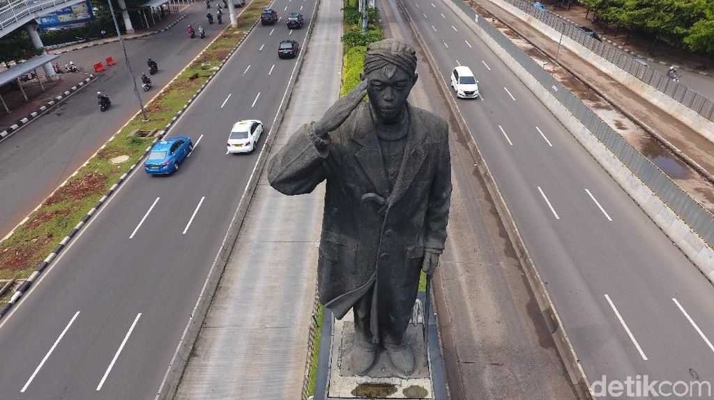 Foto: Patung Jenderal Sudirman di Jakarta, Alor hingga Jepang