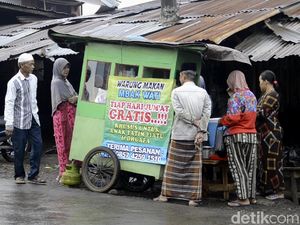 Sarapan Nasi Megono Gratis Tiap Jumat untuk Duafa di Pekalongan